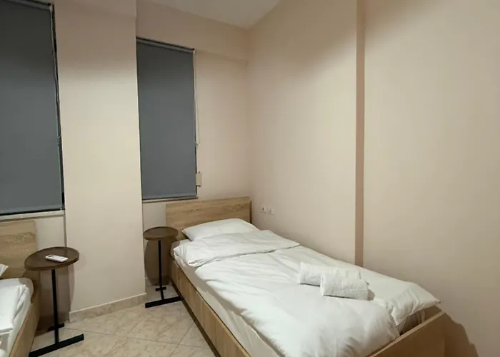 Cozy 2 Lägenhet Tirana