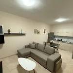 Cozy 2 Tirana